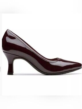 Clarks Kataleyna West Slip On pumps
